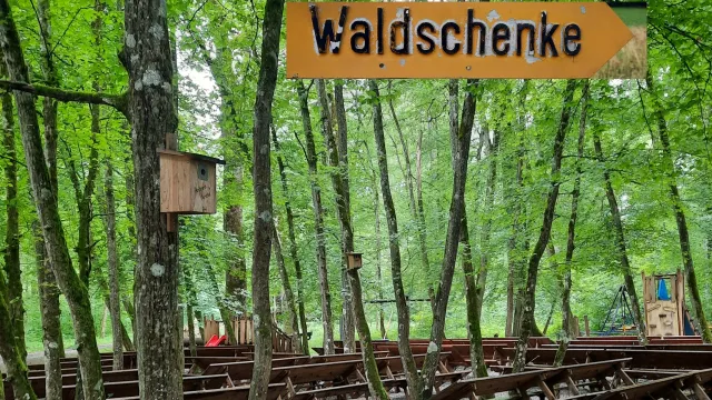 Spaziergang Waldschenke (Foto: Monica Thoma Stieger) Spaziergang Waldschenke (Foto: Monica Thoma Stieger)
